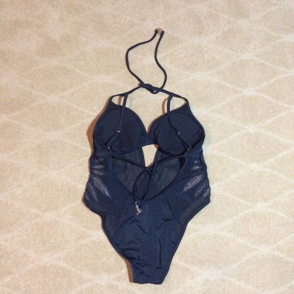 HOST PICK 💜 Ashley Graham X S4A NWOT Ritzy One-Piece Swimsuit - Picture 7 of 11